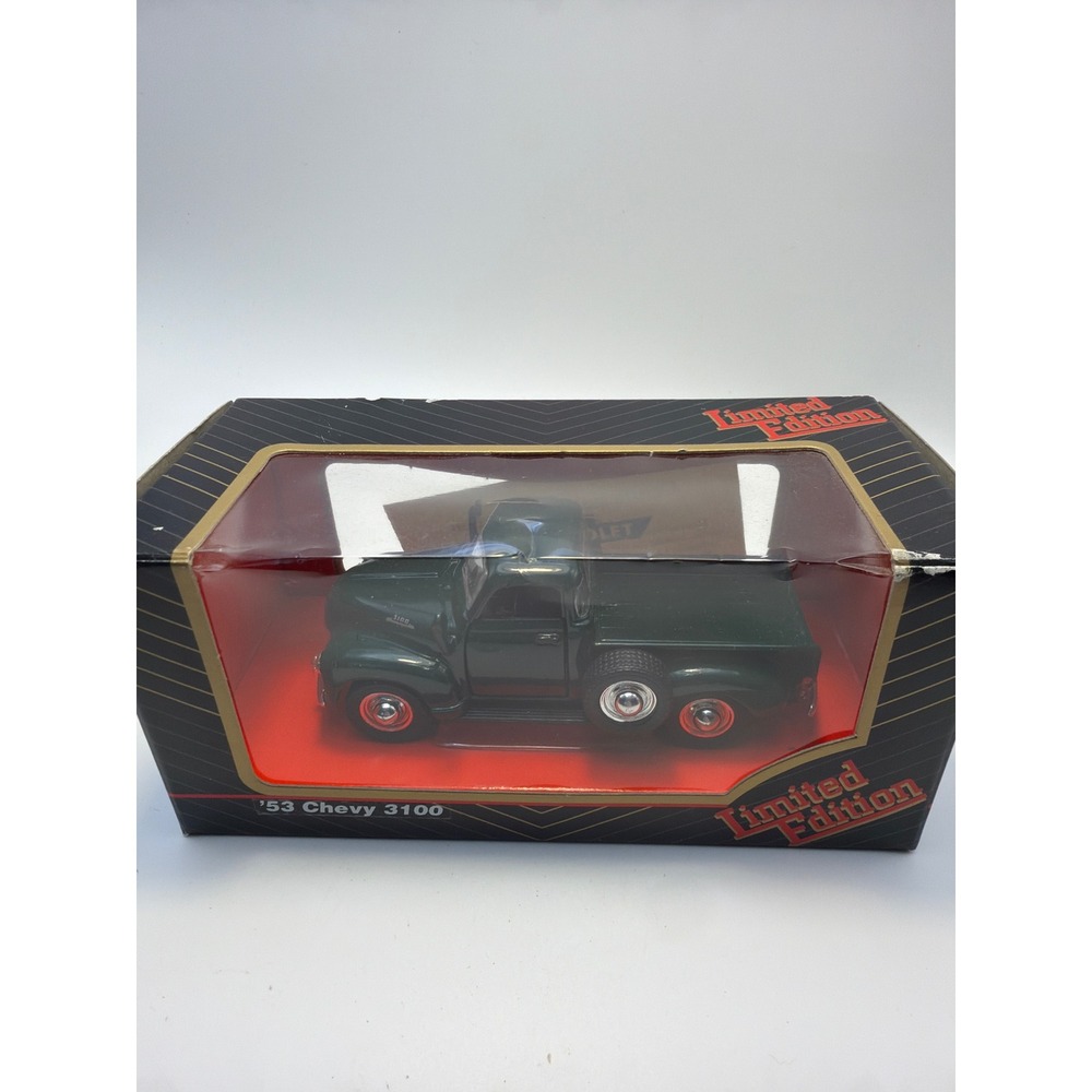 Maisto 1953 Chevy 3100 Diecast Truck Limited Edition Green 1:38 Scale No. 21300